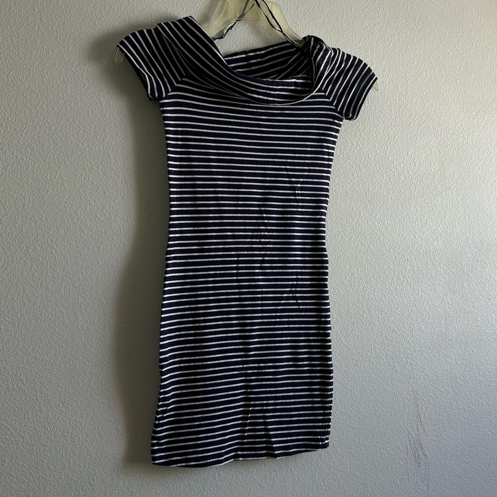 🌿 5/$15 women's striped bodycon dress